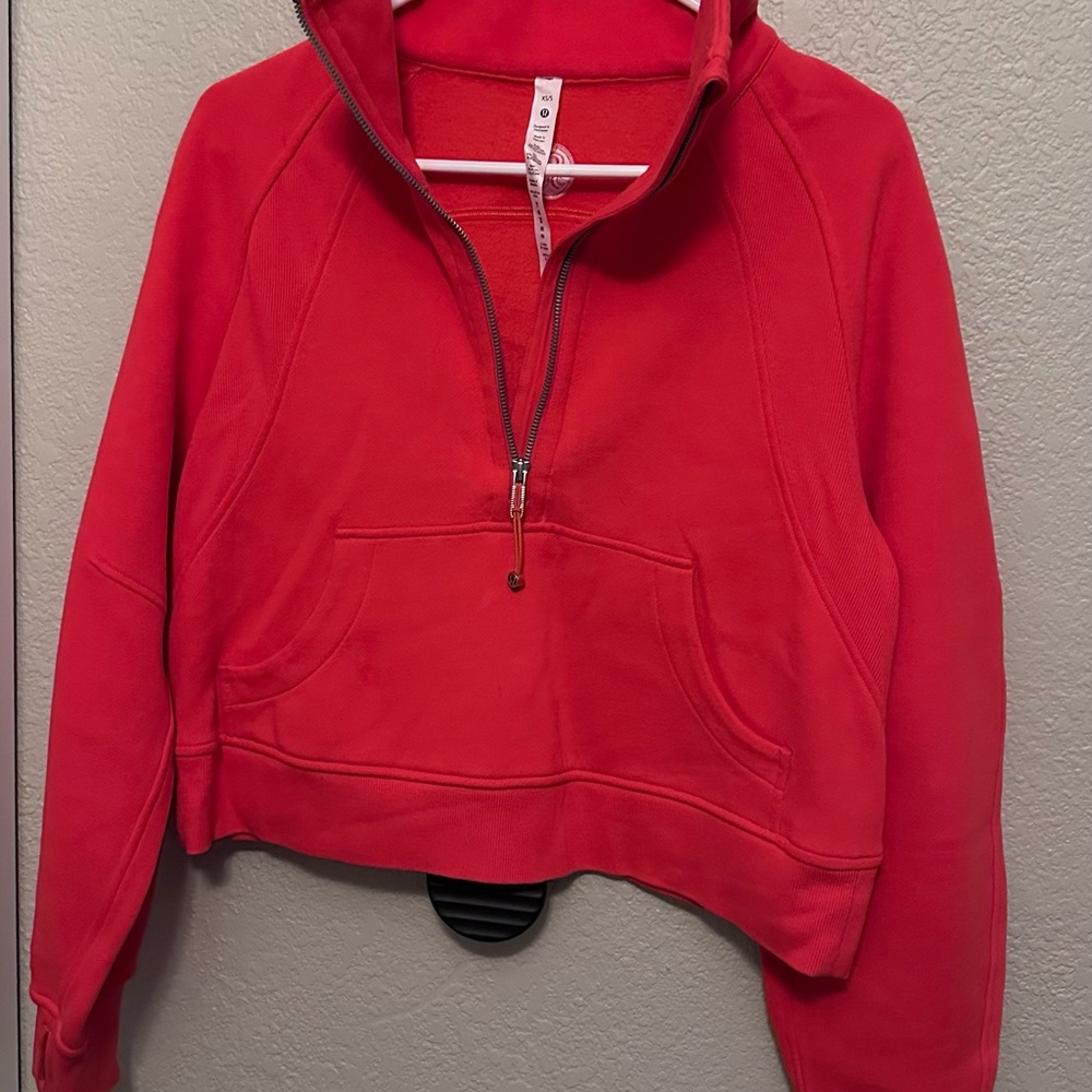 Lululemon Scuba cropped 1/4 zip Sweatshirt